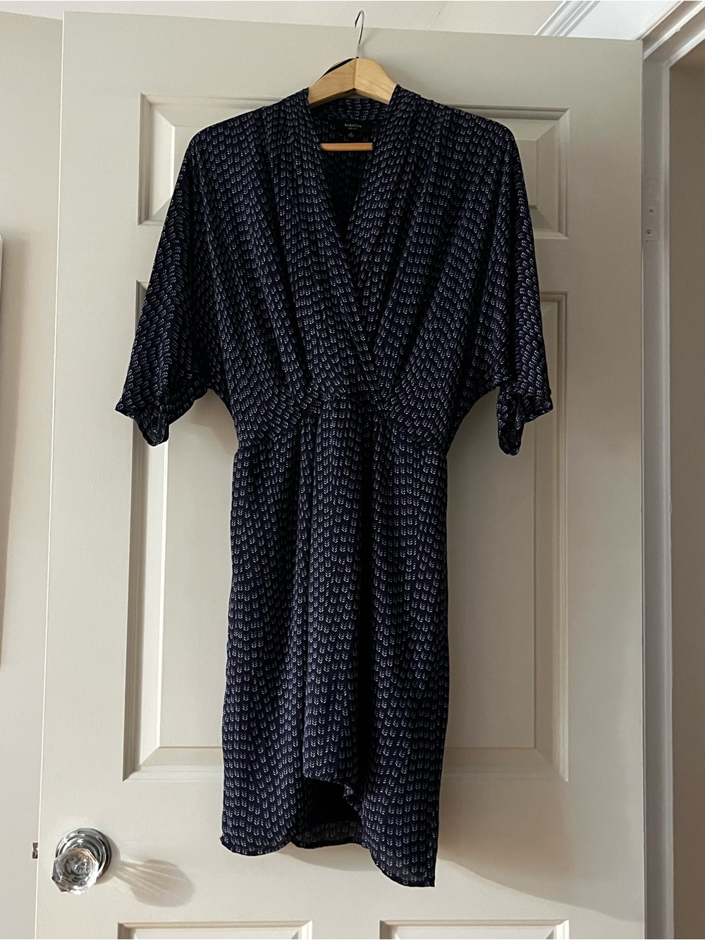 Aritzia Babaton 100% silk dress